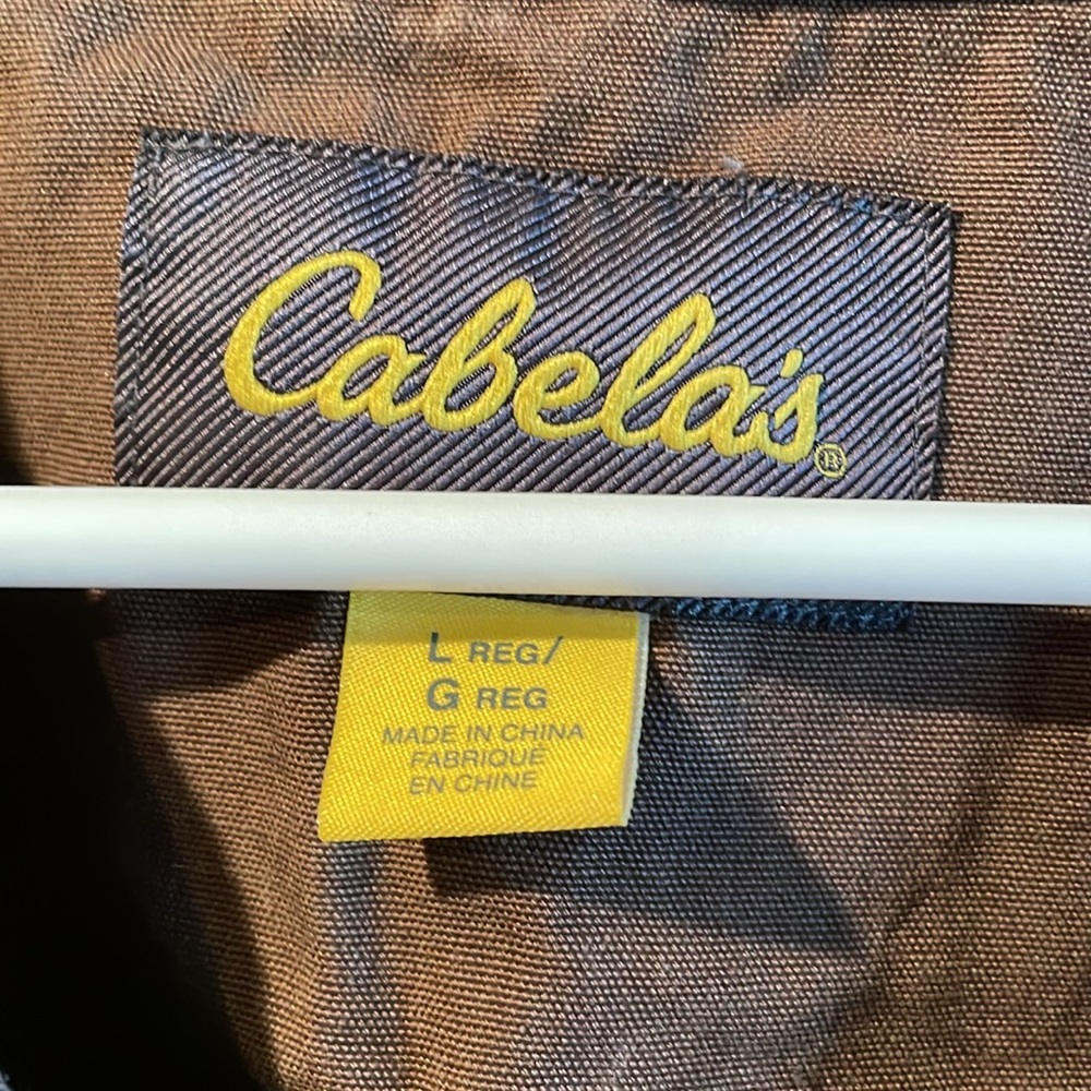 Cabela’s Button Down - Picture 2 of 5